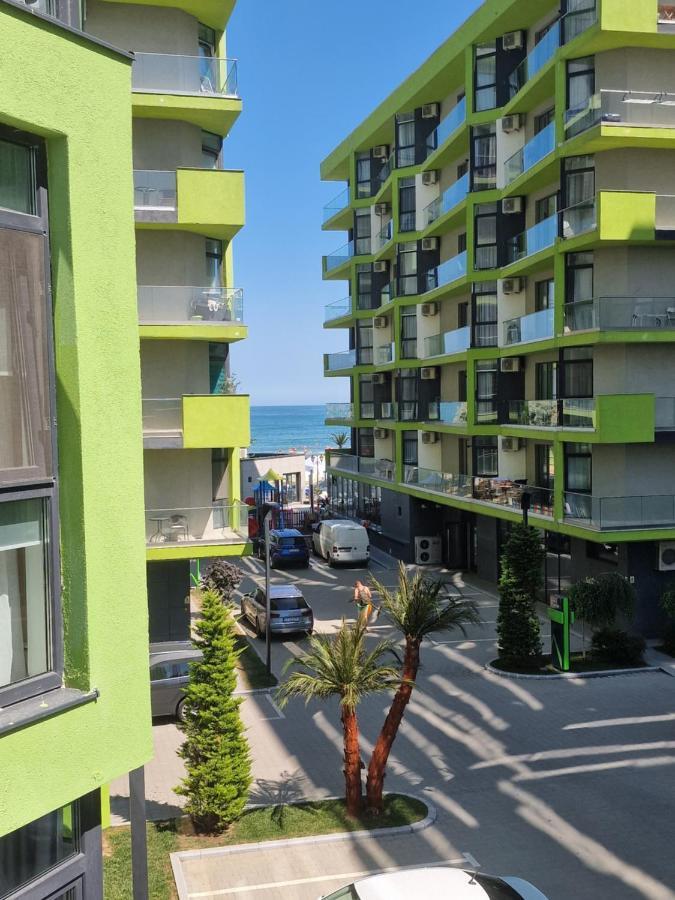 Nasty 24 Aparthotel Pool & Spa Mamaia Nord Năvodari Extérieur photo