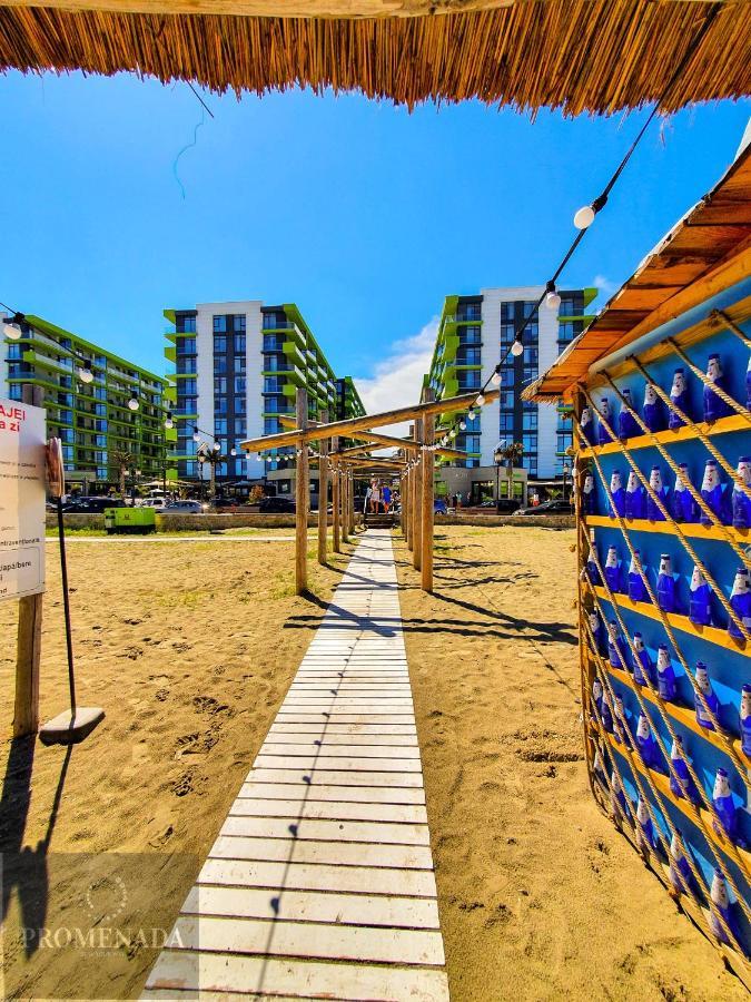 Nasty 24 Aparthotel Pool & Spa Mamaia Nord Năvodari Extérieur photo