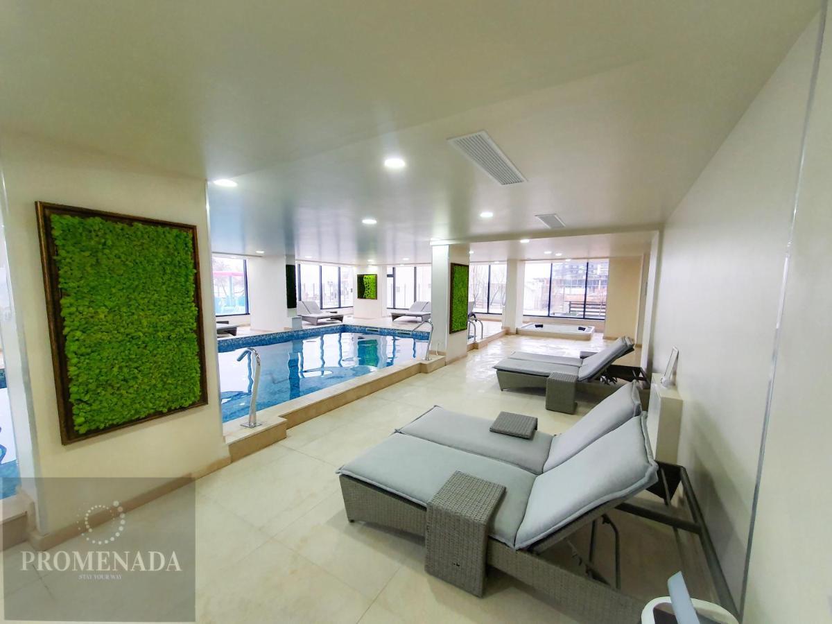 Nasty 24 Aparthotel Pool & Spa Mamaia Nord Năvodari Extérieur photo