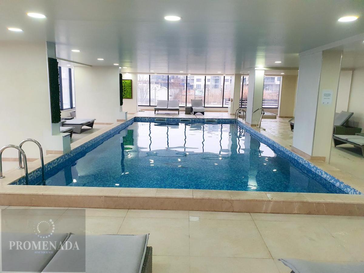 Nasty 24 Aparthotel Pool & Spa Mamaia Nord Năvodari Extérieur photo