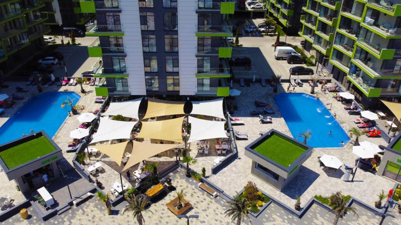 Nasty 24 Aparthotel Pool & Spa Mamaia Nord Năvodari Extérieur photo